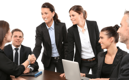 Here are Why Women Make Better Investors than Men